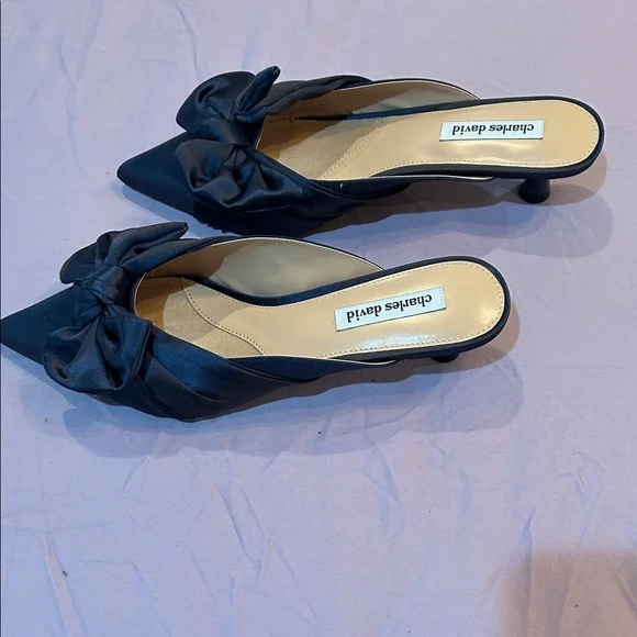 Charles David Navy Satin Pointed-Toe Bow Mules - Picture 3 of 4
